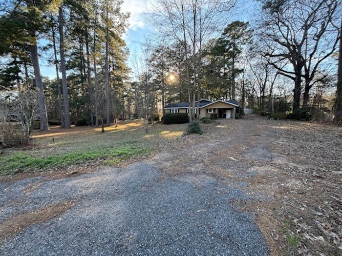 FRONT Listing photo 4